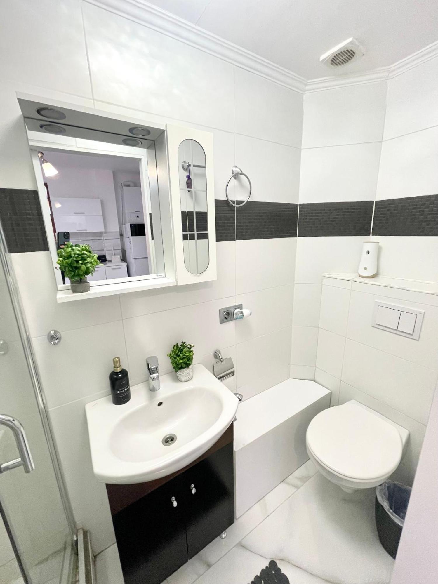 White Studio Bucarest Extérieur photo