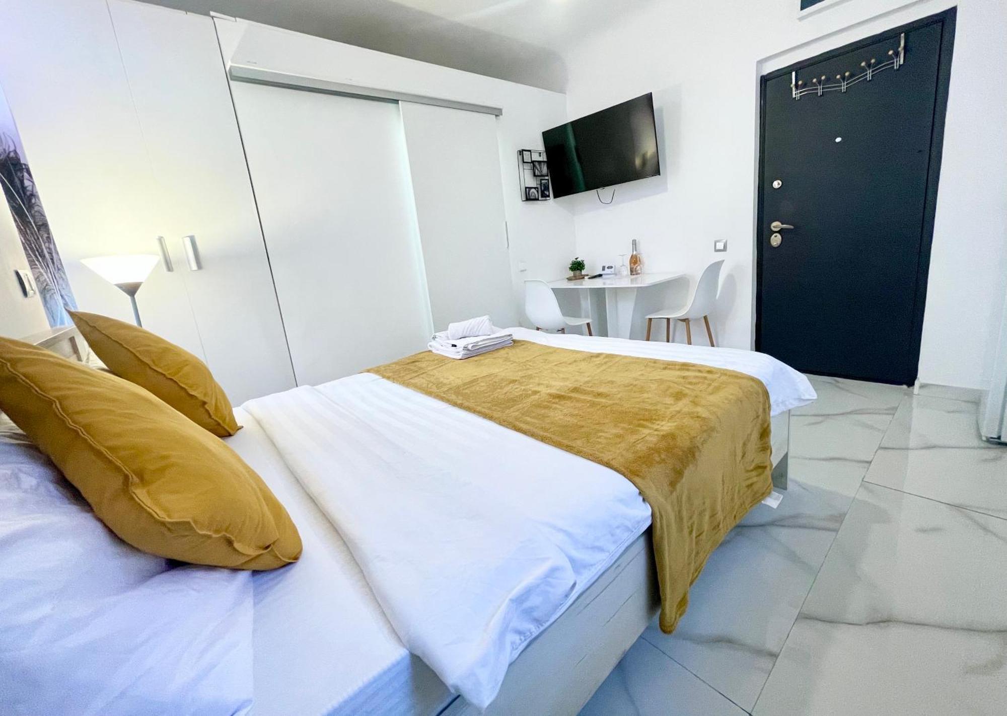 White Studio Bucarest Extérieur photo